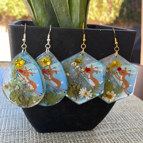 Festive Handmade Pressed Flower Large Holiday Earrings Blue Rudolph Teardrop - Picture 8 of 10